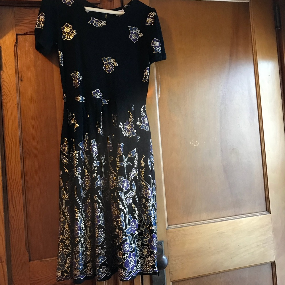Lularoe NWT elegant dress called Amelia